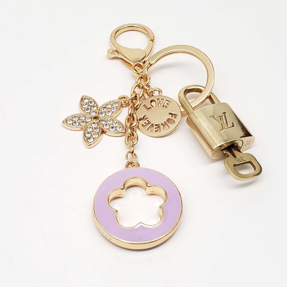 LV Gold Padlock & Key 🔒 Authentic Louis Vuitton Bag Unbranded Flower Charm - Picture 5 of 8